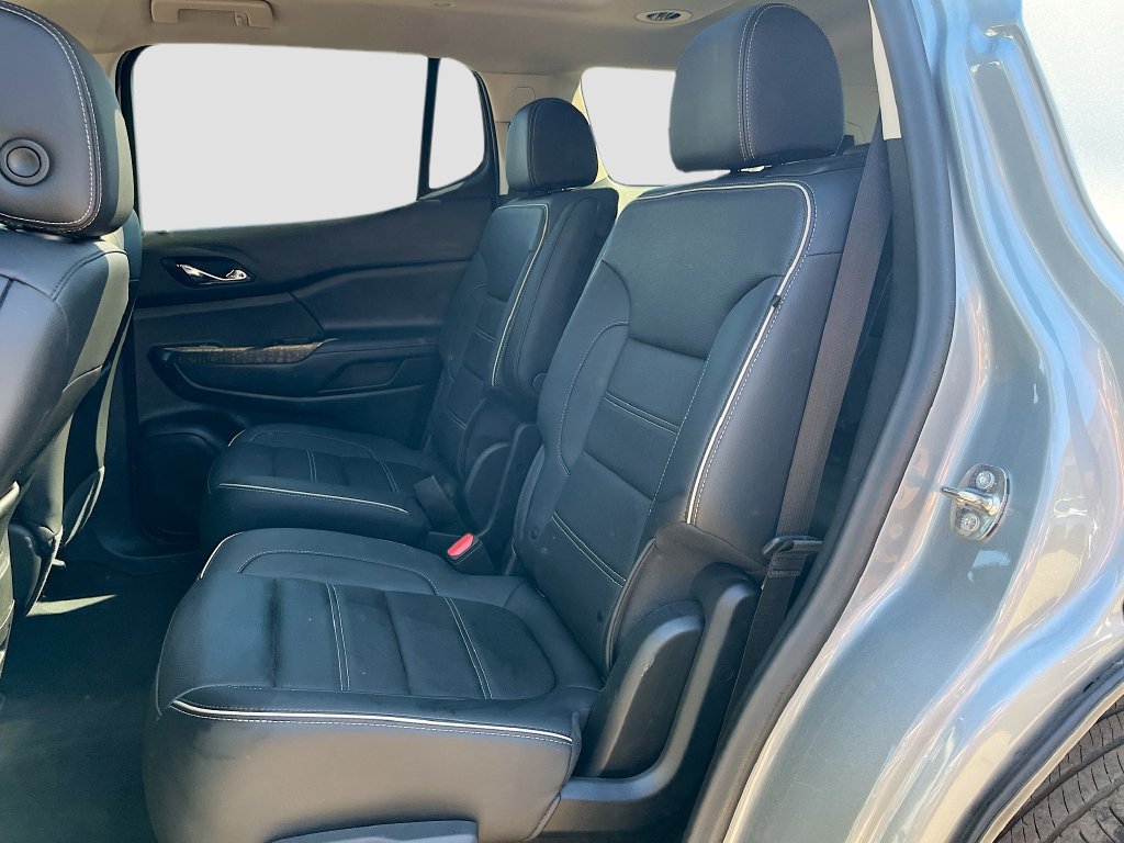 Used 2023 GMC Acadia Denali w/ Denali Ultimate Package FWD image 26
