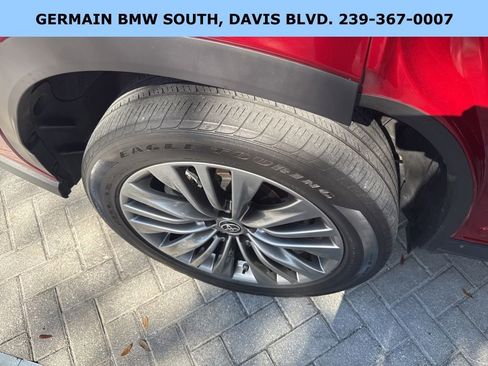 Used 2021 Toyota Highlander Platinum image 28