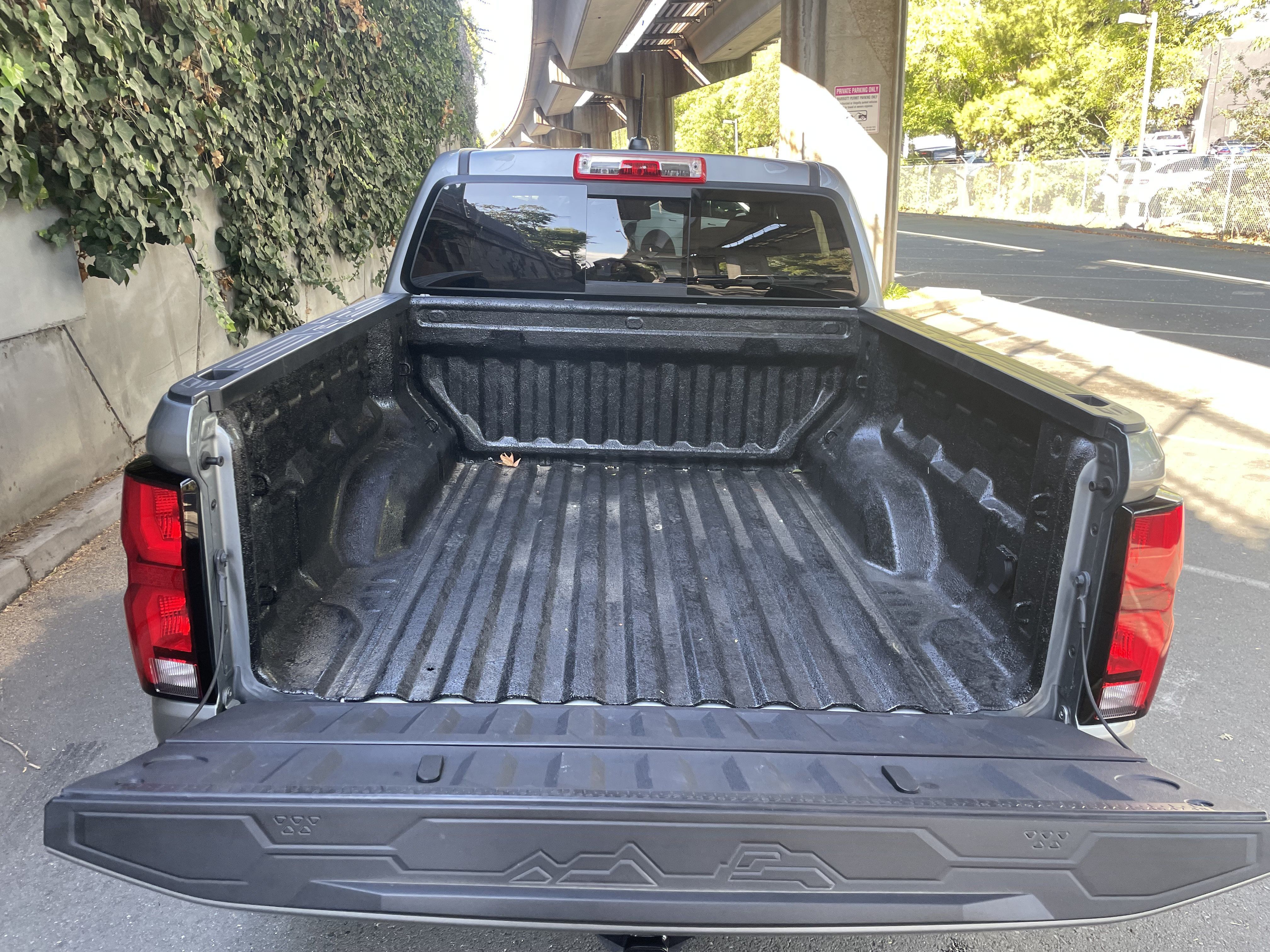Used 2026 Chevrolet Colorado Z71 AWD/4WD image 15