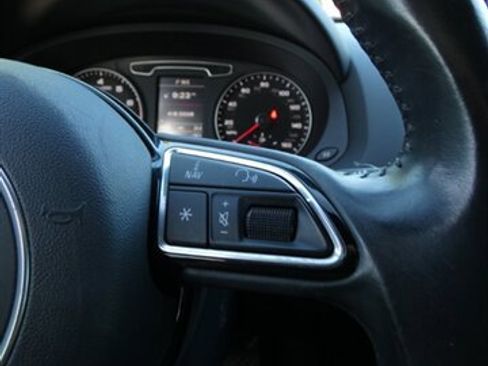 Used 2015 Audi Q3 2.0T Prestige w/ Prestige Package image 25