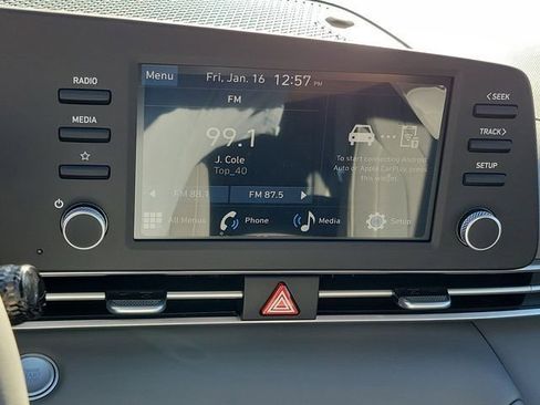 New 2026 Hyundai Elantra SEL Sport Premium image 9