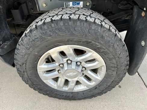 Used 2019 Chevrolet Silverado 3500 LT AWD/4WD image 10