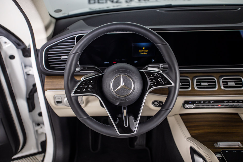 Used 2024 Mercedes-Benz GLE 450 4MATIC image 25