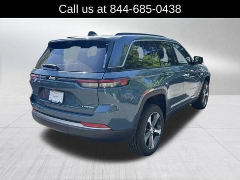 New 2026 Jeep Grand Cherokee Limited w/ Luxury Tech Group II RWD image 5