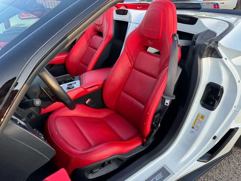 Used 2016 Chevrolet Corvette Z06 w/ 3LZ Preferred Equipment Group image 27