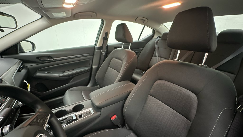 New 2026 Nissan Altima 2.5 SV AWD/4WD image 9