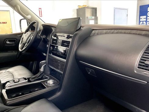 Certified 2023 Nissan Armada Platinum w/ Cargo Package AWD/4WD image 14