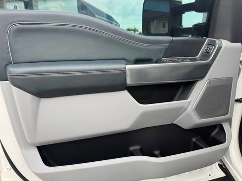 Used 2023 Ford F450 Limited w/ FX4 Off-Road Package image 19