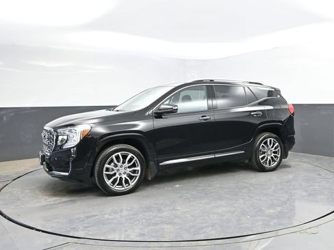 Used 2023 GMC Terrain Denali w/ Denali Premium Package AWD/4WD image 8