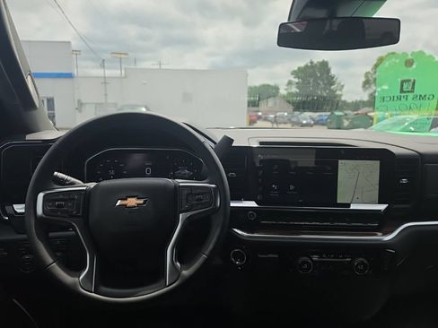 New 2026 Chevrolet Silverado 1500 LT AWD/4WD image 11