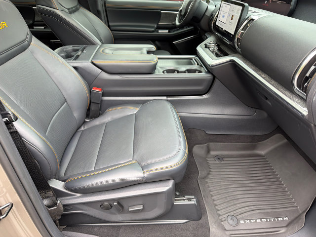 Used 2026 Ford Expedition Tremor AWD/4WD image 15
