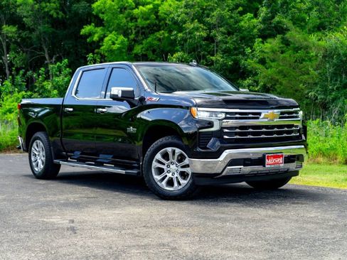 Used 2022 Chevrolet Silverado 1500 LTZ w/ LTZ Premium Texas Edition AWD/4WD image 2