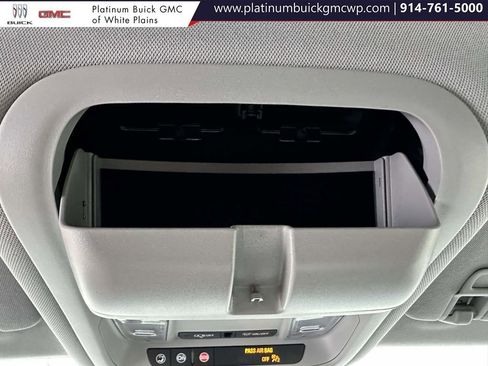 Used 2022 GMC Terrain SLE image 31