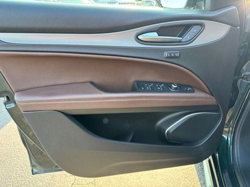 Used 2021 Alfa Romeo Stelvio Ti Sport AWD/4WD image 8