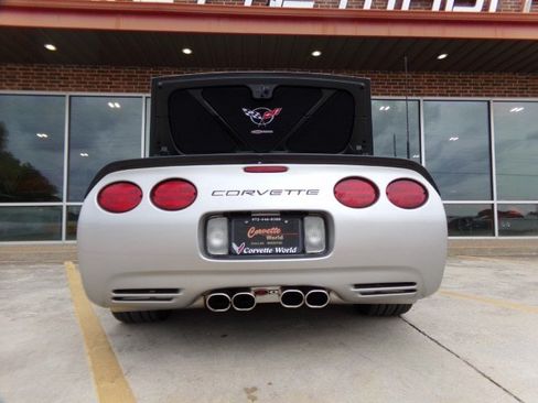 Used 2004 Chevrolet Corvette Z06 RWD image 11