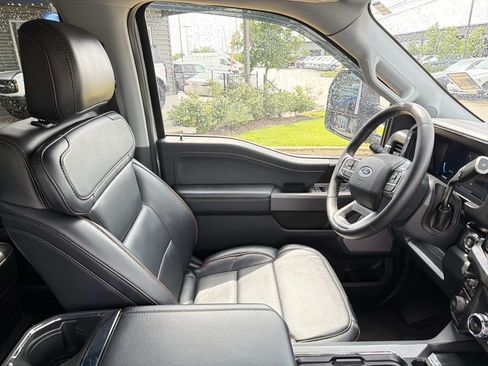 Used 2025 Ford F250 Lariat w/ Lariat Ultimate Package AWD/4WD image 13