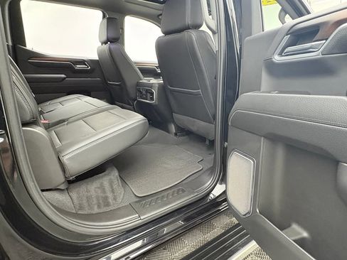 Used 2024 GMC Sierra 1500 Denali w/ Denali Reserve Package AWD/4WD image 36