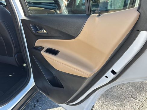 Certified 2022 Chevrolet Equinox Premier image 13