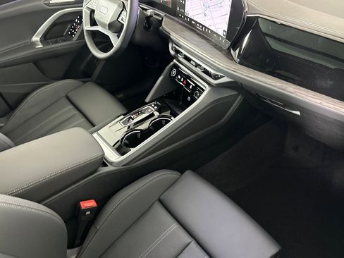 New 2025 Audi Q5 Premium Plus image 15