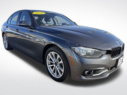 Used 2016 BMW 320i xDrive Sedan image 7