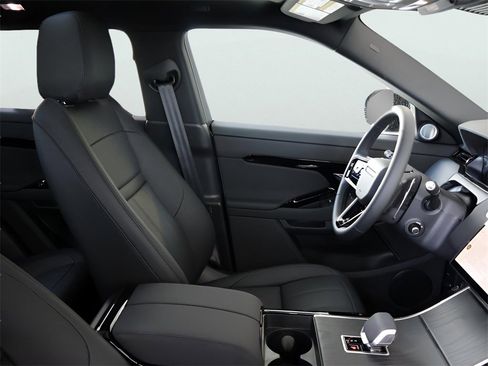 New 2026 Land Rover Range Rover Evoque Dynamic SE image 17