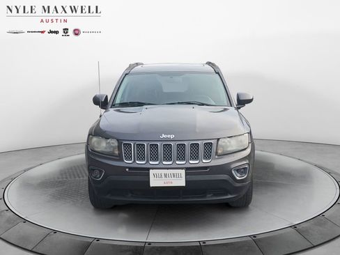 Used 2014 Jeep Compass Latitude image 16