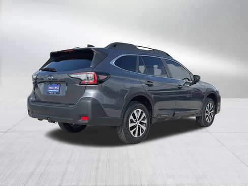 Used 2025 Subaru Outback Premium AWD/4WD image 7