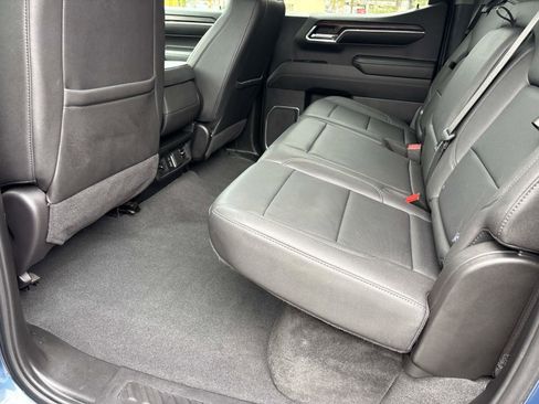 Used 2024 GMC Sierra 1500 SLT image 13