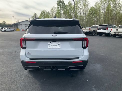 New 2026 Ford Explorer ST-Line RWD image 6
