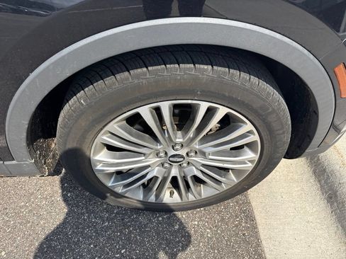 Used 2018 Lincoln MKX Reserve w/ Lincoln MKX Climate Package AWD/4WD image 5