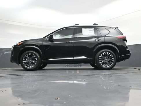 Certified 2026 Nissan Rogue SV FWD image 47