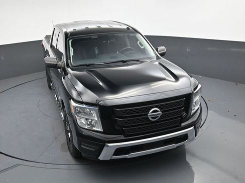Used 2021 Nissan Titan SV w/ SV Convenience Package image 18