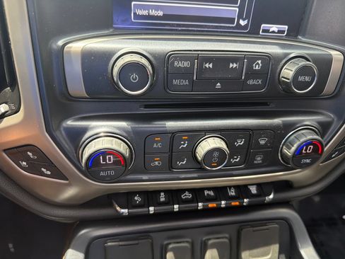 Used 2019 GMC Sierra 3500 Denali w/ Duramax Plus Package AWD/4WD image 22