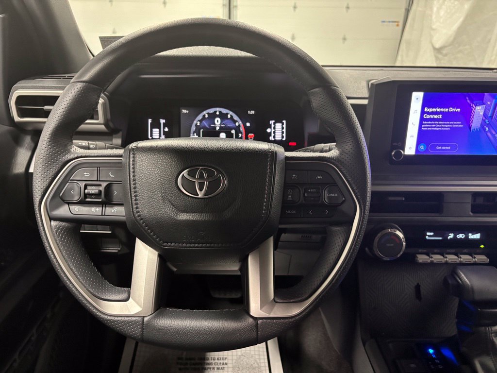 Used 2026 Toyota 4Runner SR5 AWD/4WD image 18