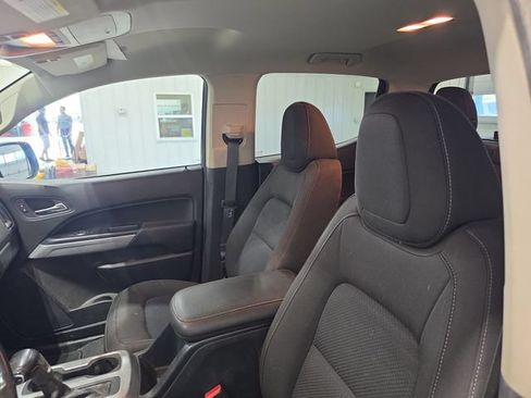 Used 2021 Chevrolet Colorado LT w/ Safety Package AWD/4WD image 15