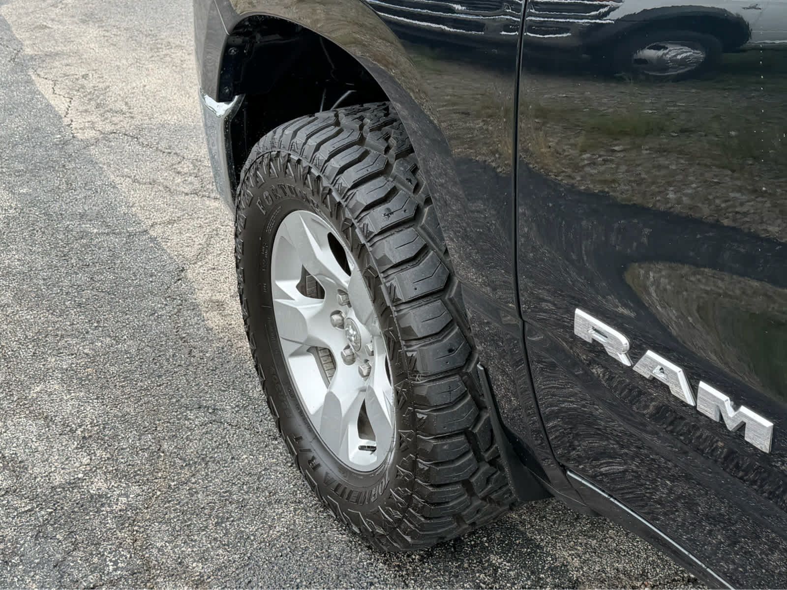 Used 2019 RAM 1500 Big Horn AWD/4WD image 7