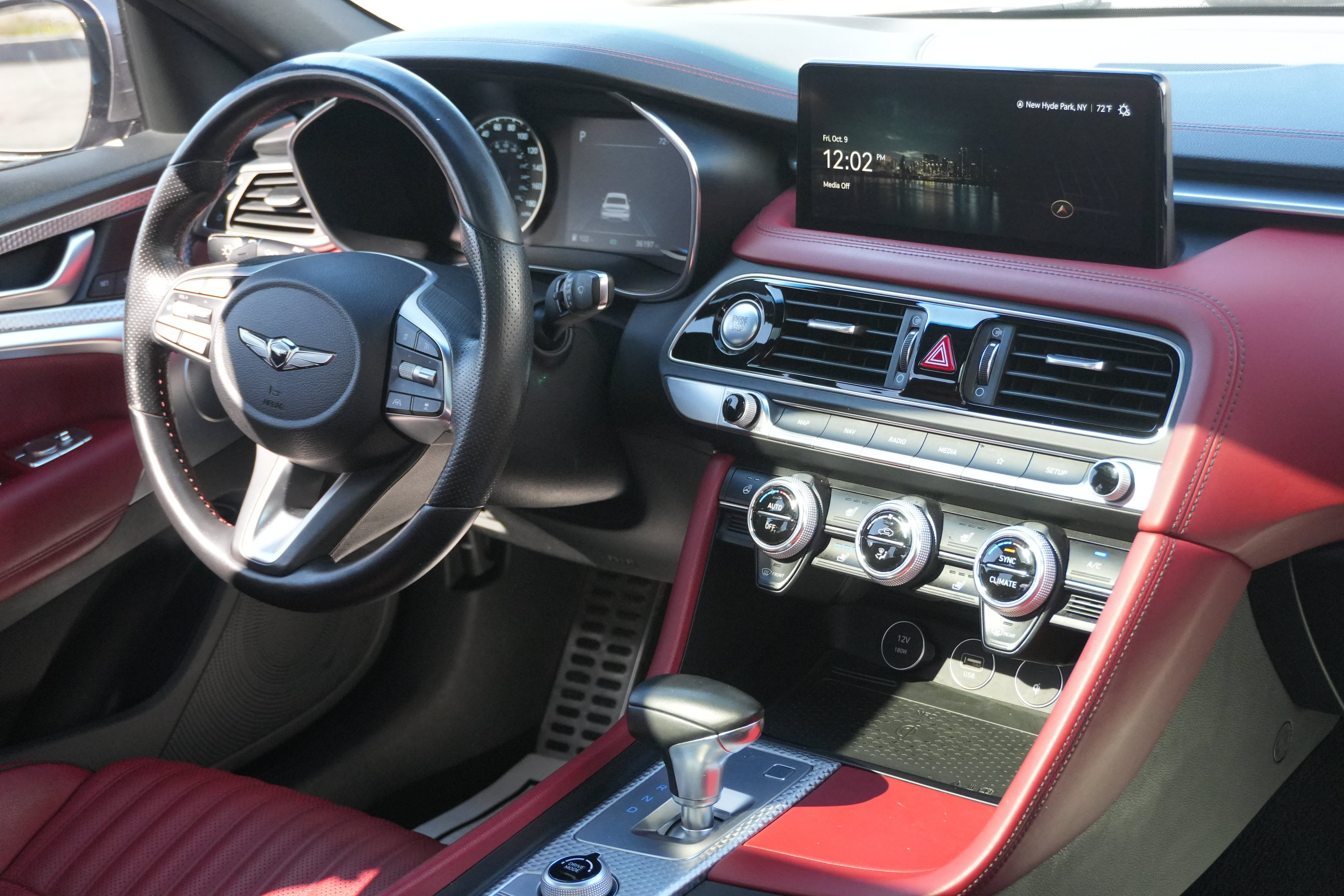Used 2023 Genesis G70 3.3T w/ Sport Advanced Package AWD/4WD image 37