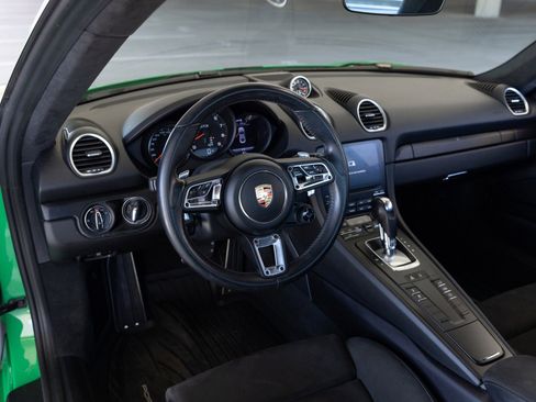Used 2021 Porsche 718 Cayman GTS RWD image 41