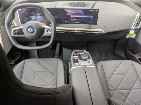Used 2026 BMW iX xDrive45 AWD/4WD image 16