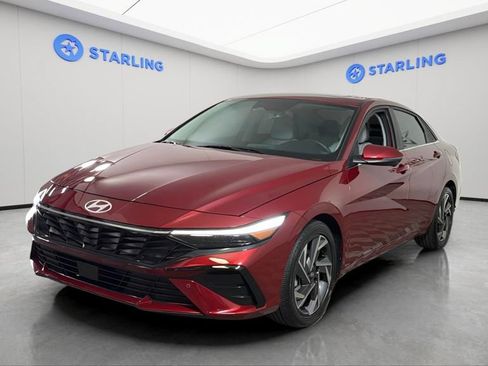 Used 2024 Hyundai Elantra Limited FWD image 16