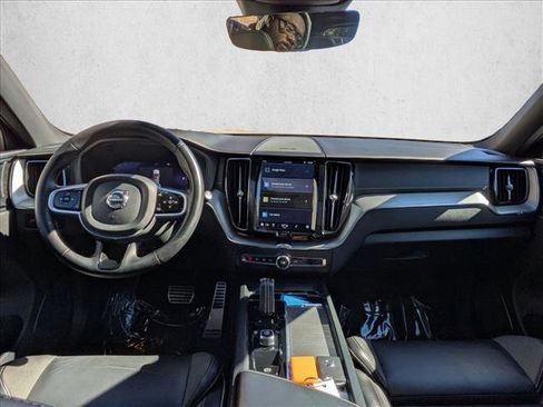 Used 2022 Volvo XC60 B5 R-Design w/ Advanced Package image 14