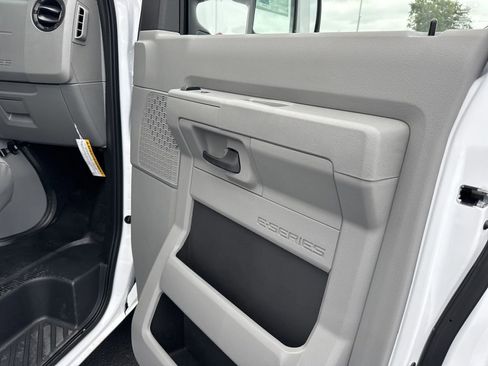 New 2026 Ford E-350 and Econoline 350 Super Duty w/ Power Equipment Group image 11
