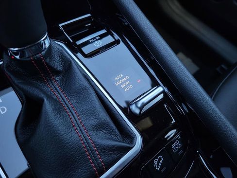 New 2026 Jeep Compass Trailhawk image 24