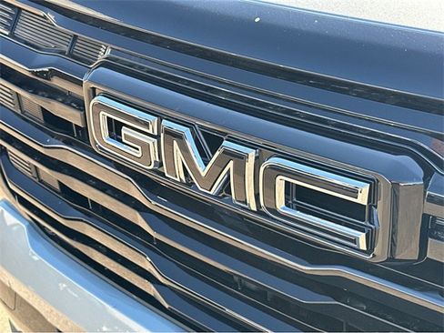 New 2026 GMC Terrain Elevation w/ Black Edition image 32