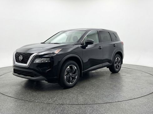 Used 2025 Nissan Rogue SV FWD image 3