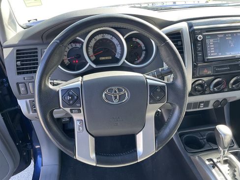 Used 2015 Toyota Tacoma 4x4 Double Cab w/ SR5 Package image 16