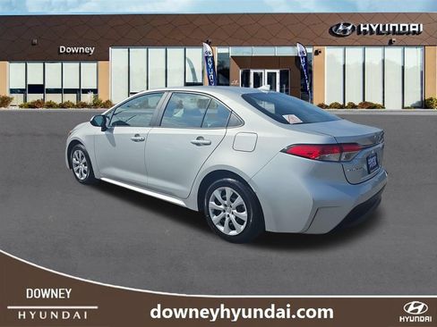 Used 2024 Toyota Corolla LE FWD image 3