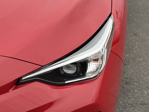 Used 2024 Subaru Impreza 2.0i Sport image 11