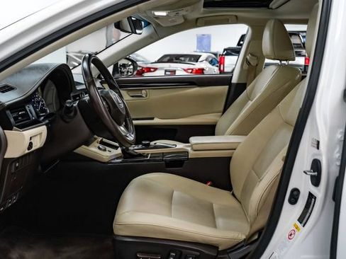 Used 2018 Lexus ES 350 w/ Accessory Package 2 image 4