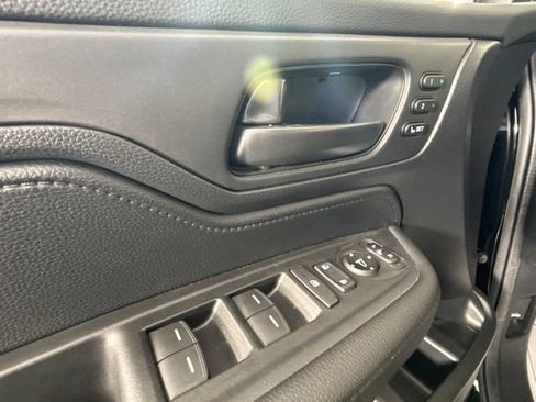 Used 2025 Honda Odyssey EX-L image 12